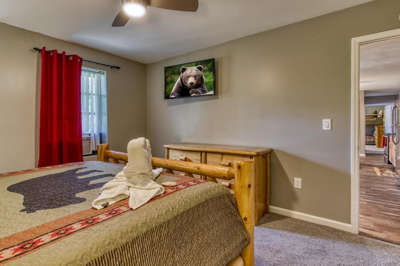 Fun & Games By Honeybearcabins 2Br/1Ba Sleeps 7 Sevierville Exteriör bild